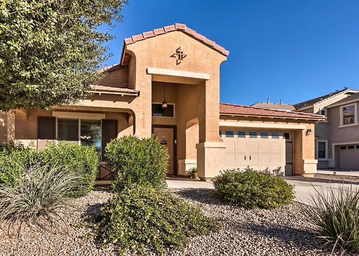 W/ Swim-up Bar, Heated Pool & Slide Holiday home Maricopa